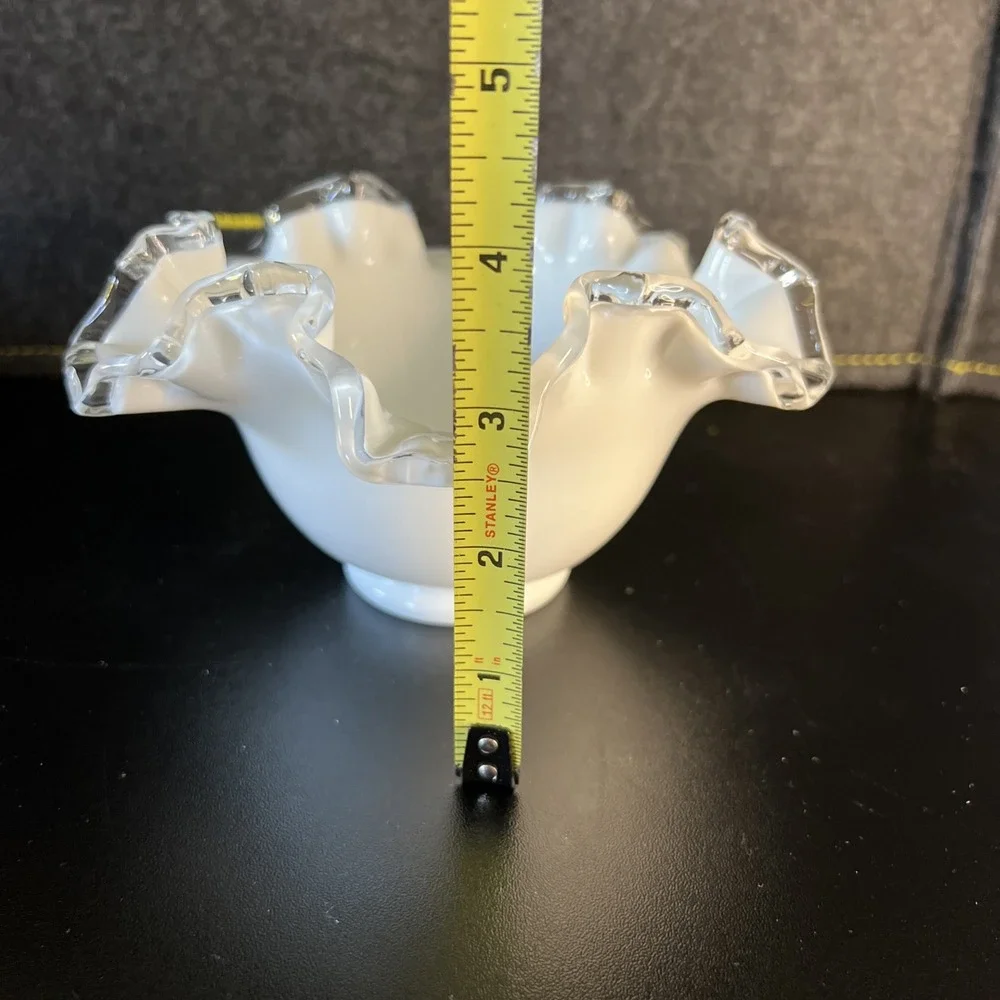 Fenton Silver‎ Crest Milk Glass 7